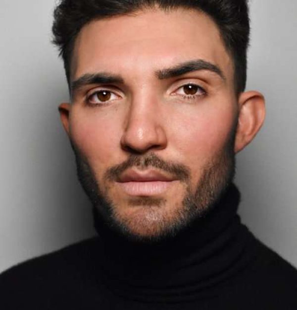 Eric Vinas headshot